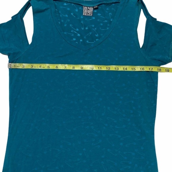 VOLCOM Teal Blue Cold Shoulder Graphic Blouse - Picture 7 of 11